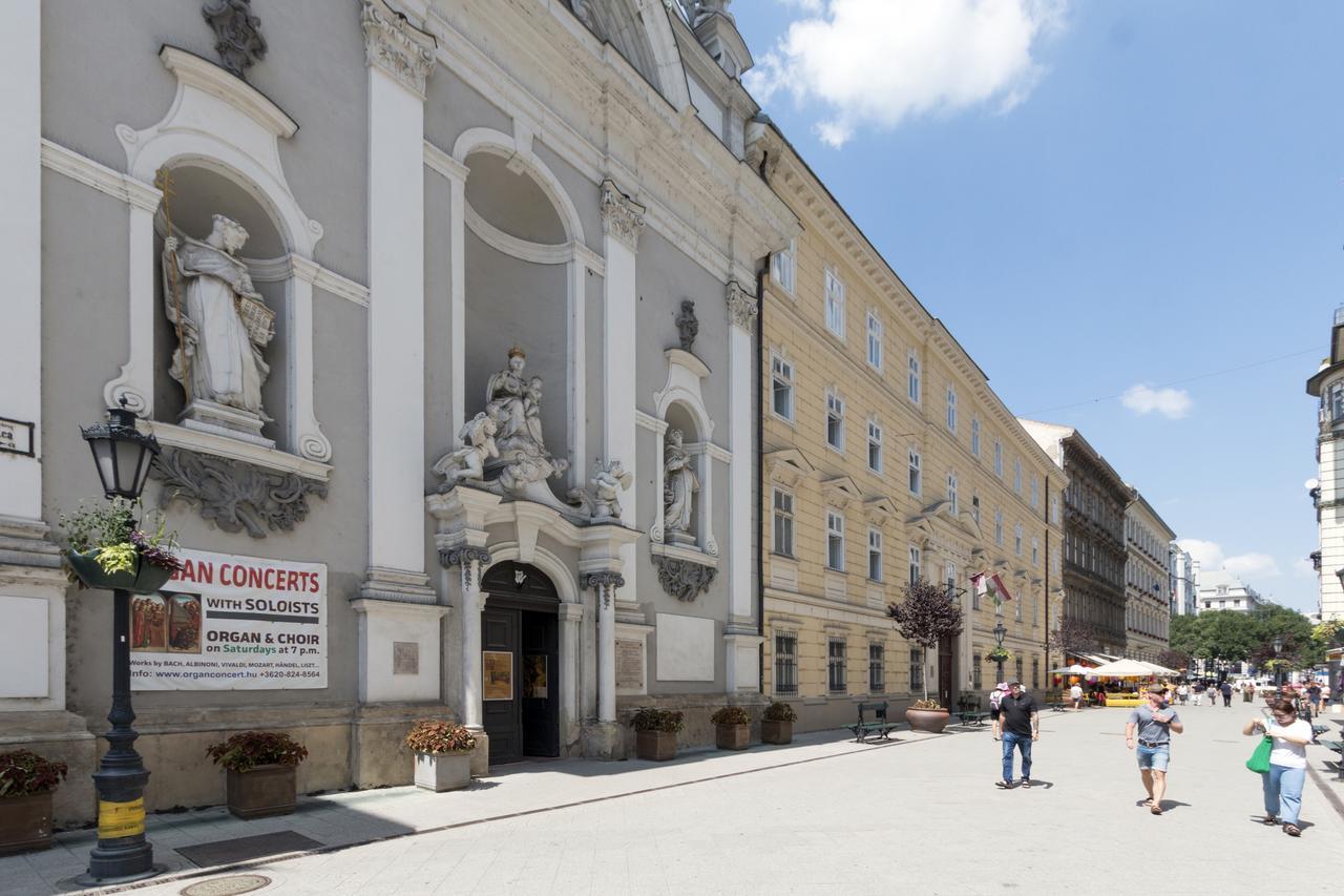 Appartamento D.Five Harmony Studio At Vaci Street Budapest Esterno foto